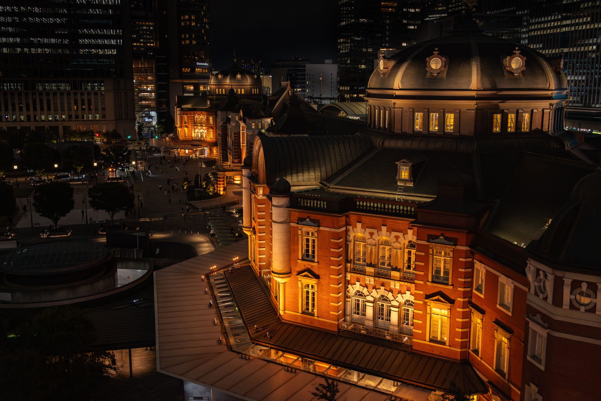 Tokyo Station Marunouchi at night
